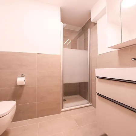 Πανσιόν 247 Selfcheckin Pferdemarkt 3*