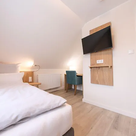 Πανσιόν 247 Selfcheckin Pferdemarkt 3*